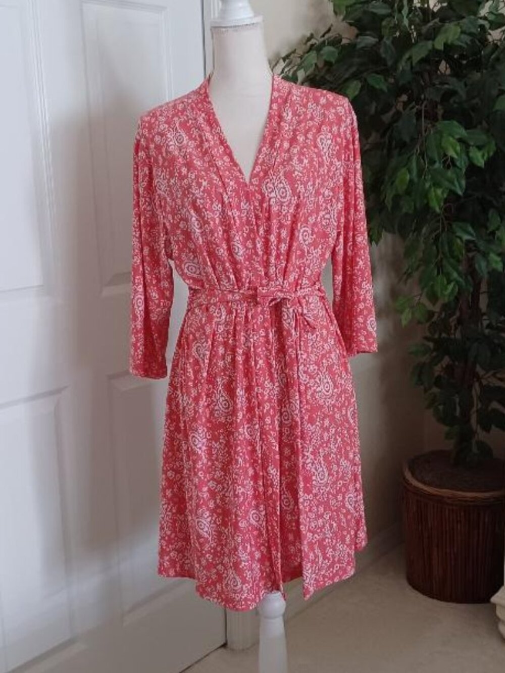 LIKE NEW! Rene Rofe Paisley Print Lightweight Robe Size XL